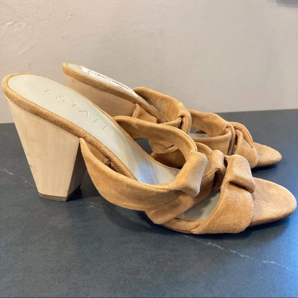 NWT 1 State Sz 8 Aisha kid suede wood clog sandal